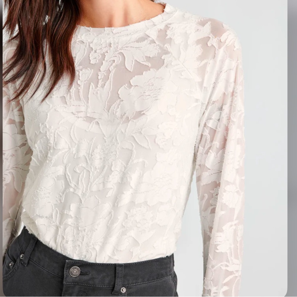 Splendid NWT Cecelia Floral Long Sleeve Tee - Size Medium